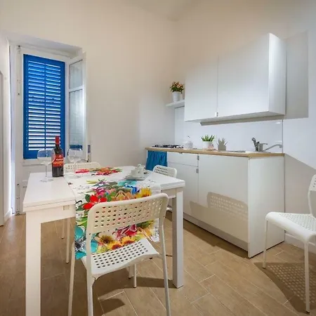 Giulia's Place-locazione Turistica Dom wakacyjny Castellammare del Golfo