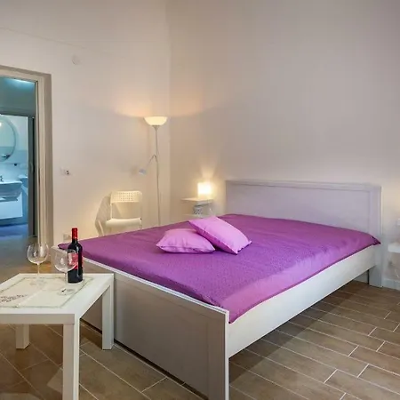 Giulia's Place-locazione Turistica Castellammare del Golfo