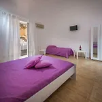 Giulia's Place-locazione Turistica كاستيلاّماري ديل غو