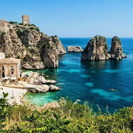 Giulia's Place-locazione Turistica Holiday home Castellammare del Golfo
